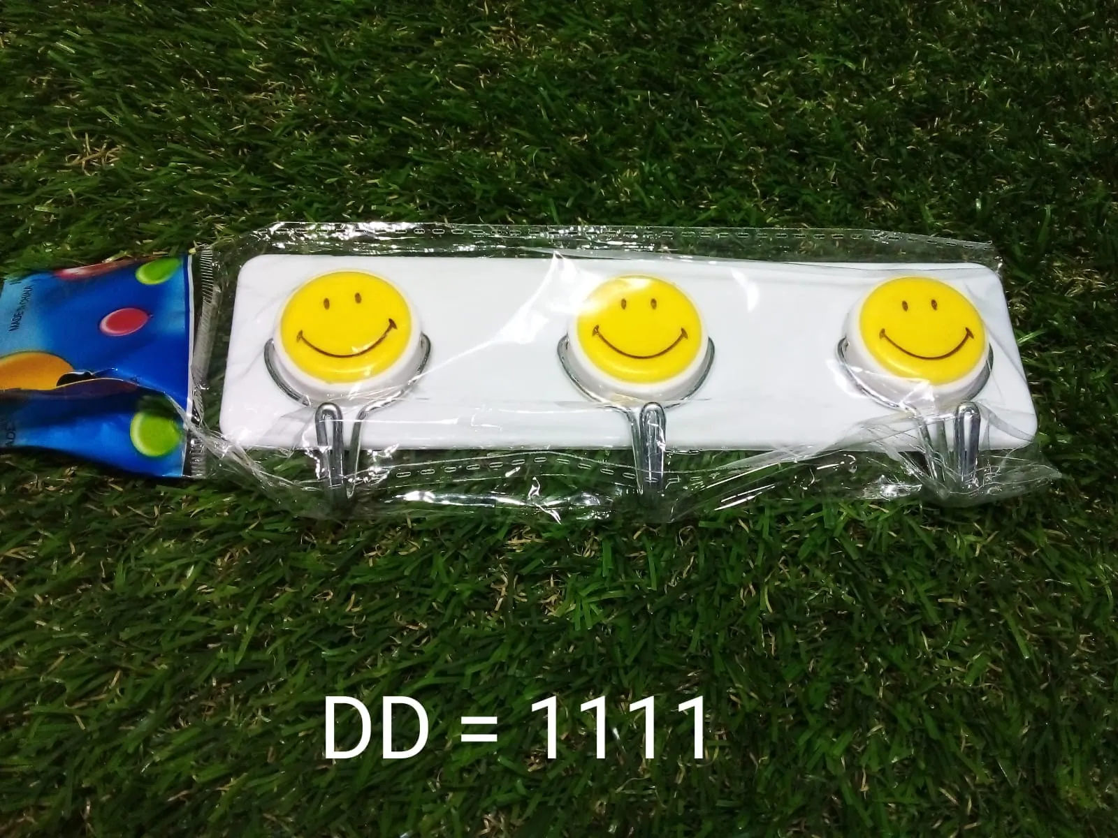 1111 Self Adhesive Smiley Face Wall Hooks (Pack of 3)