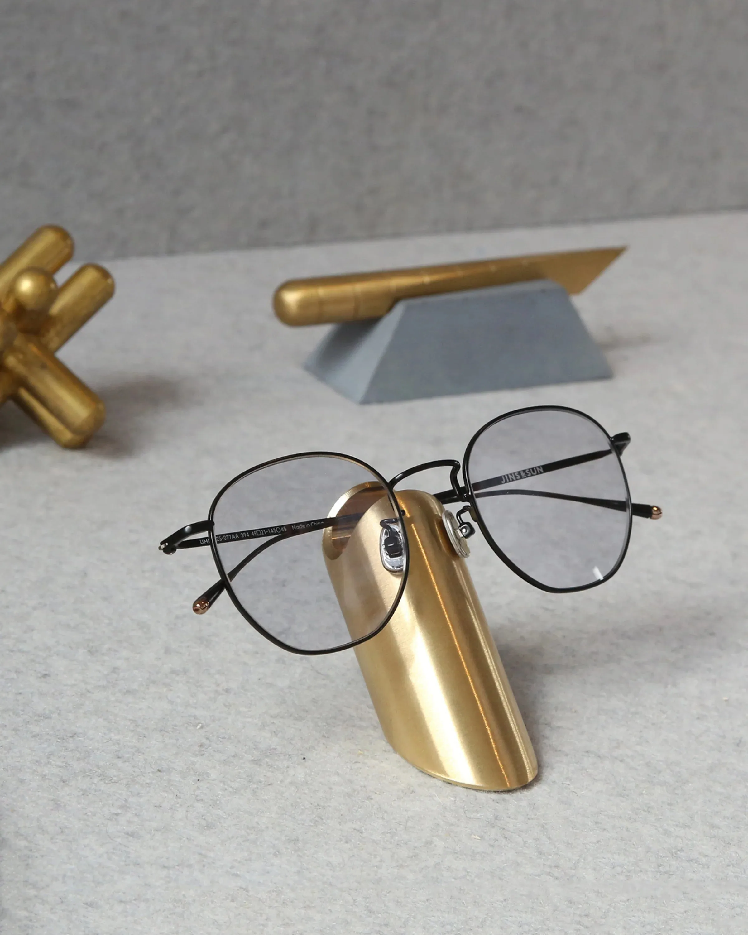 Brass Eyewear Stand