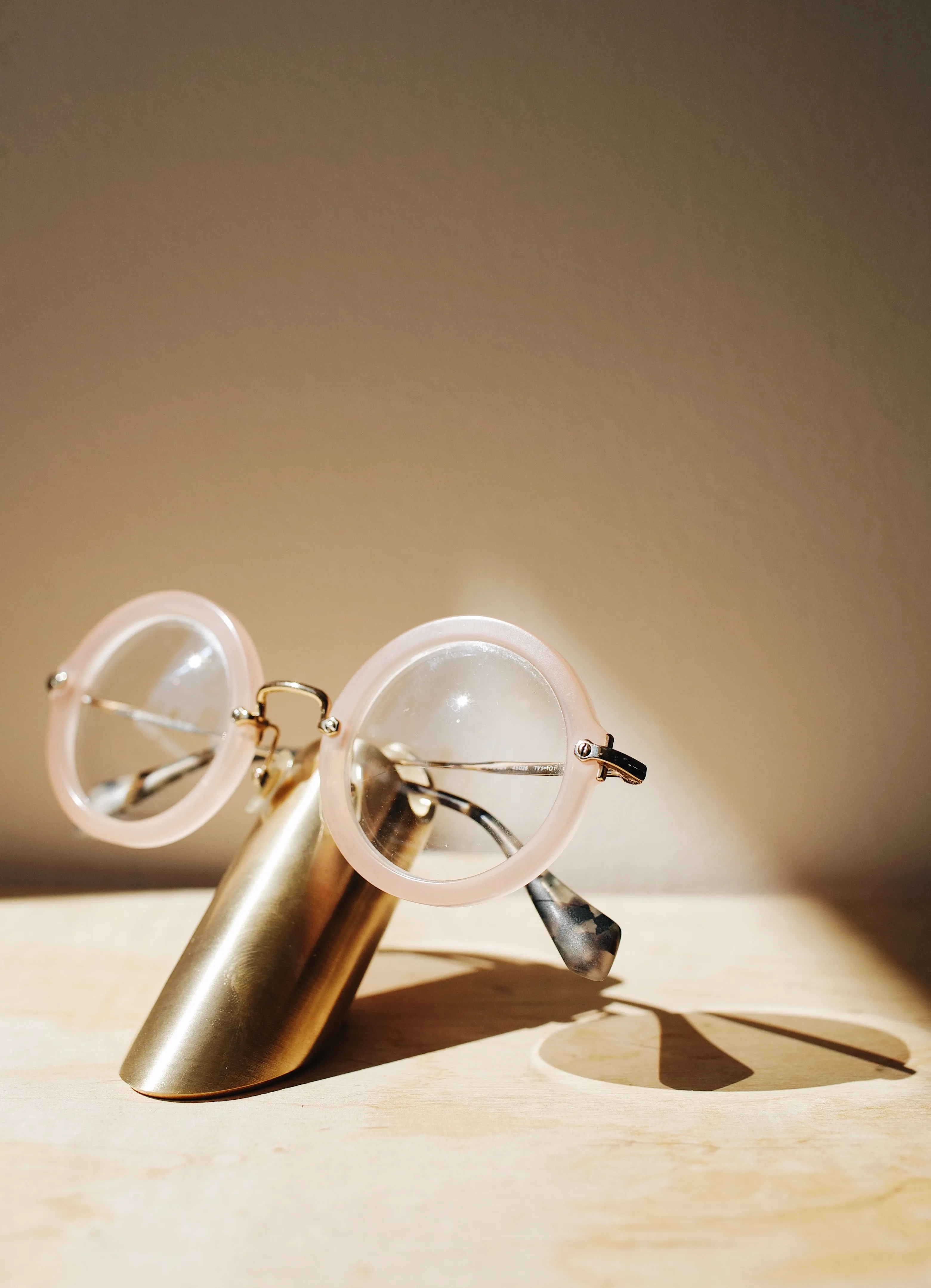 Brass Eyewear Stand