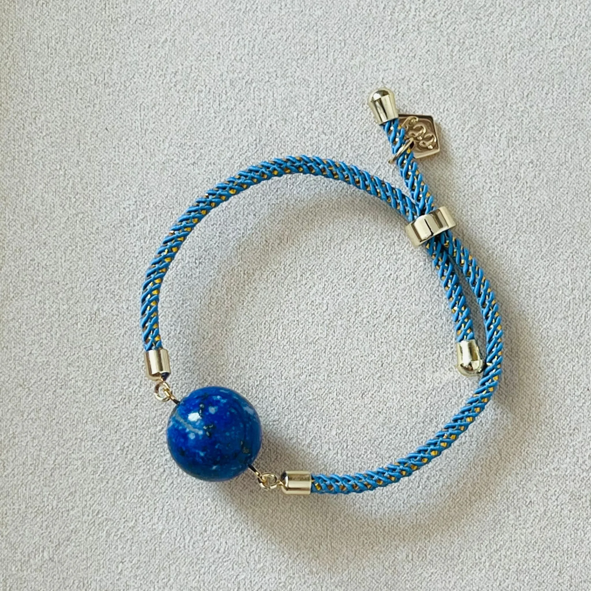 Lapis Lazuli Girl Bracelet (Blue String)