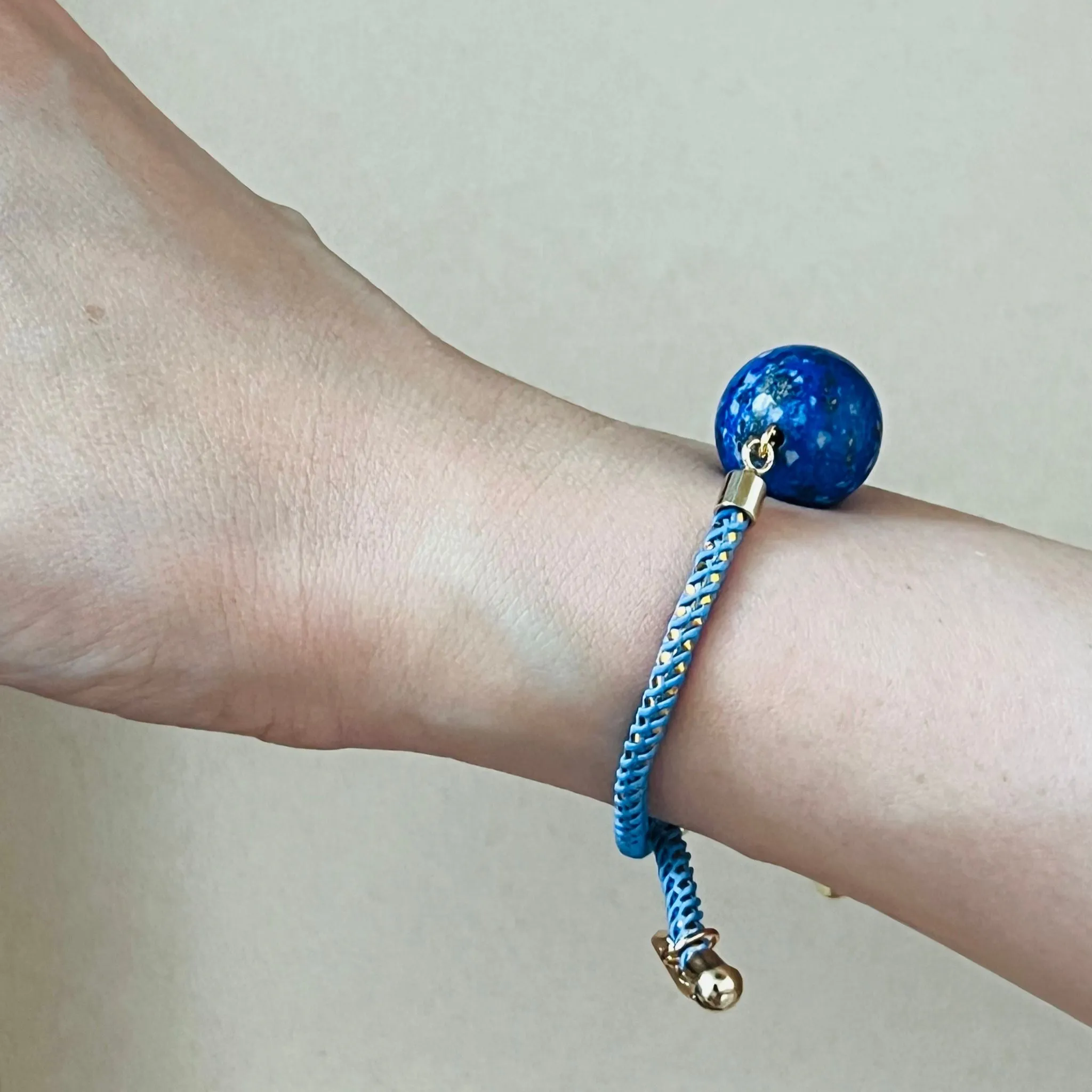 Lapis Lazuli Girl Bracelet (Blue String)